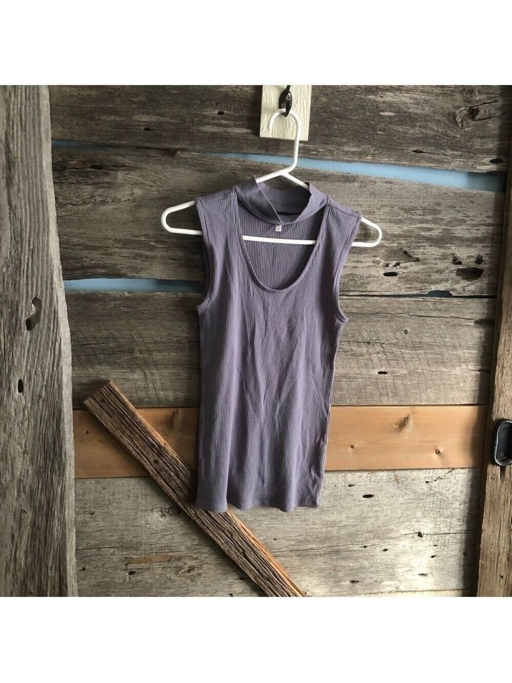 Maurices Size Small Grey Ribbed Sleeveless Top